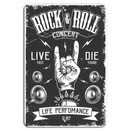 Live Fast, Rock Hard: A Concer - đánh giá và giá Live Rock
